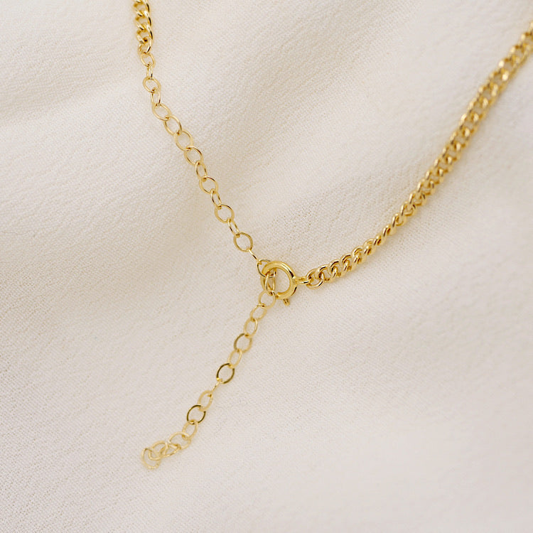 Faye Curb Chain Necklace